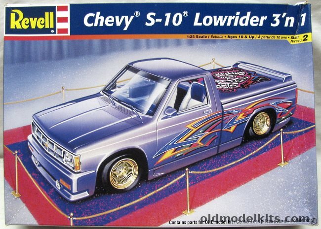 Revell 1/25 Chevrolet S-10 Lowrider - Factory Stock / Custom / Lowrider, 85-2569 plastic model kit